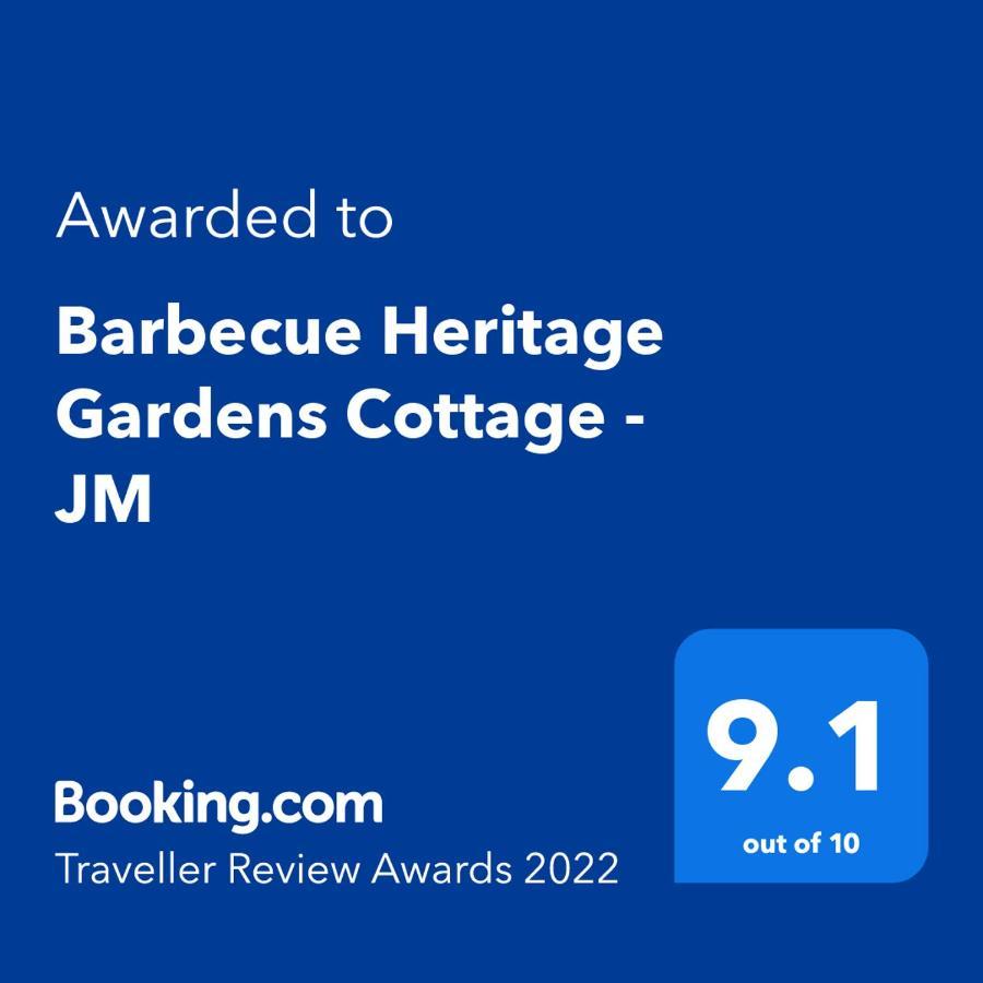 Barbecue Heritage Gardens Cottage - JM Newcastle Extérieur photo